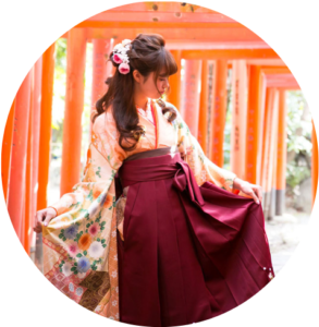 卒業式の袴着付け レンタル 前撮り 後撮り 京の花嫁 袴レンタル大好評受付中です